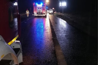 Wypadek na trasie Opole-Nysa. Ranni w szpitalu [ZDJĘCIA]