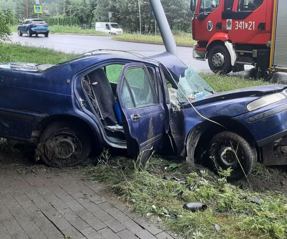 Groźne zdarzenie na wyjeździe z Torunia. Kierowca miał gigantyczne szczęście
