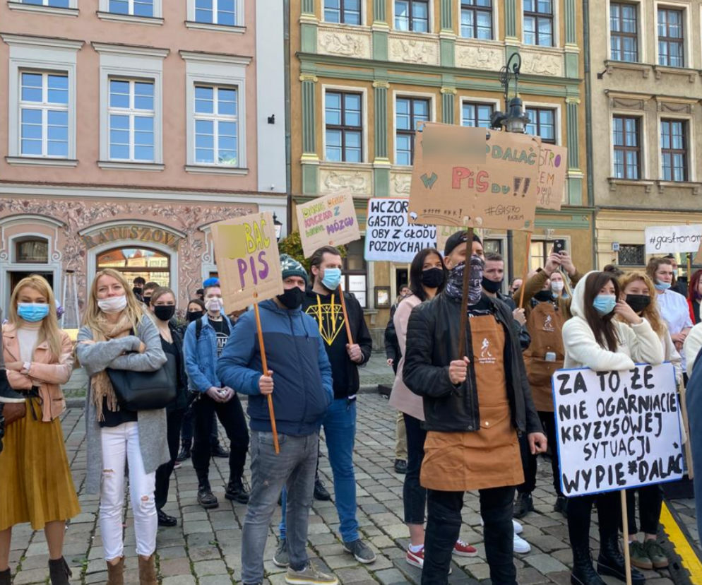 Protest branży gastronomicznej w centrum Poznania
