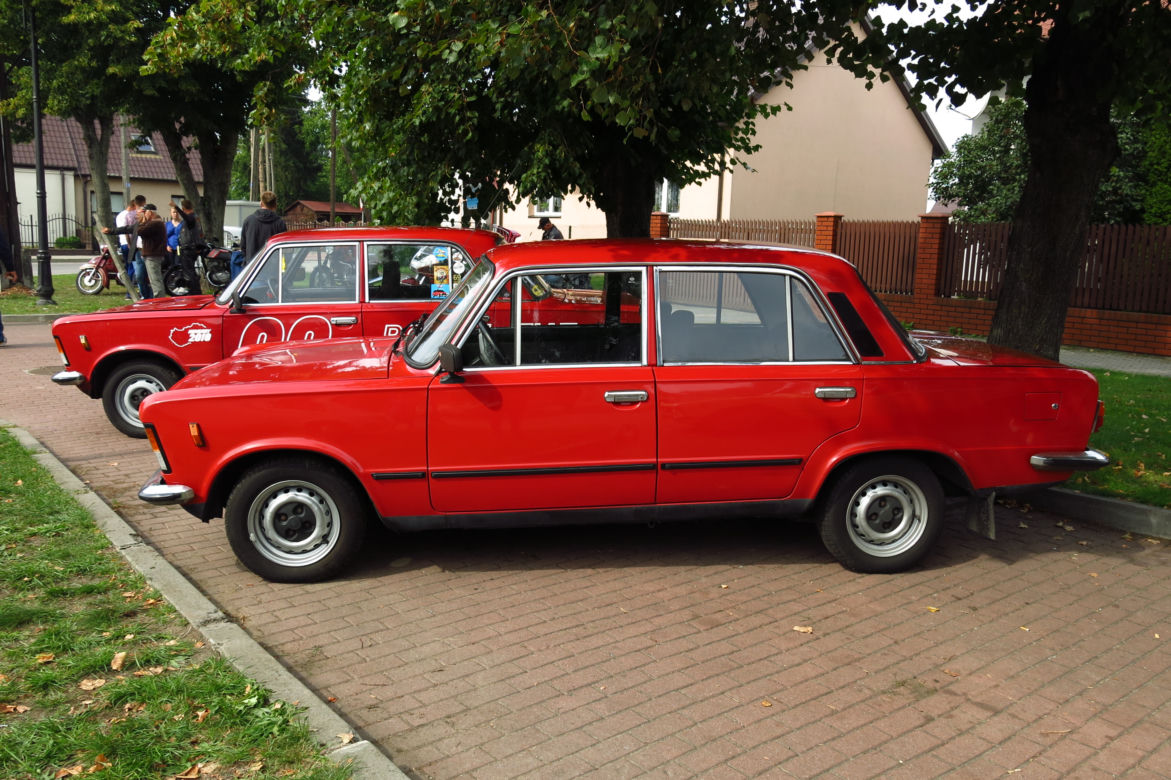 Zlot zabytkowych samochodów