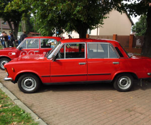 Zlot zabytkowych samochodów