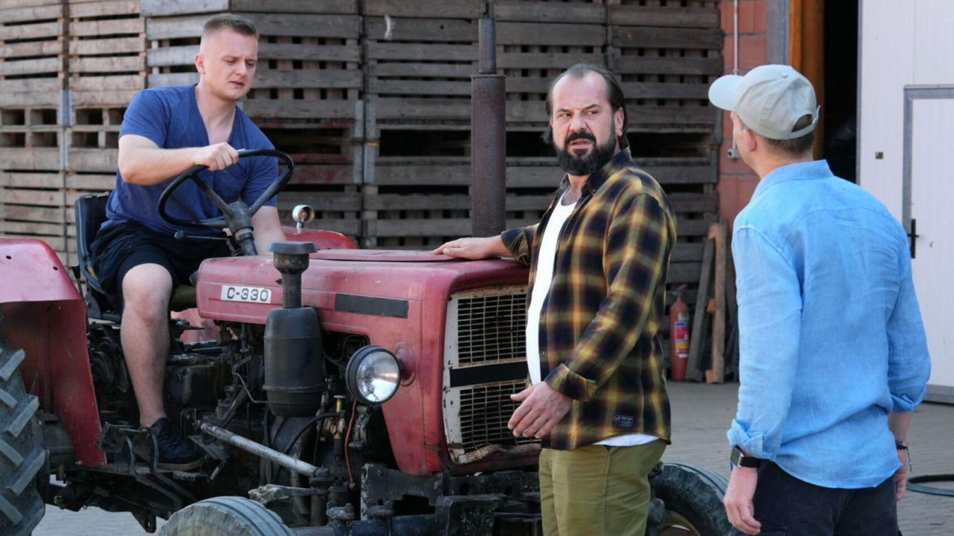 Barwy szczęścia odc. 3110. Łukasz (Michał Rolnicki), Borys (Jakub Wieczorek), syn Szymańskiego (Maciej Czerklański)