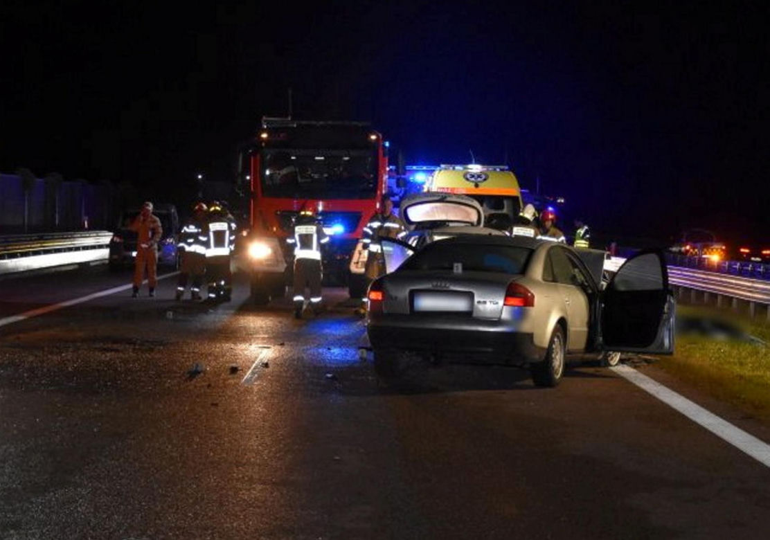 Tragiczny wypadek na autostradzie A4. 86-latek jechał pod prąd. 42-latek nie żyje