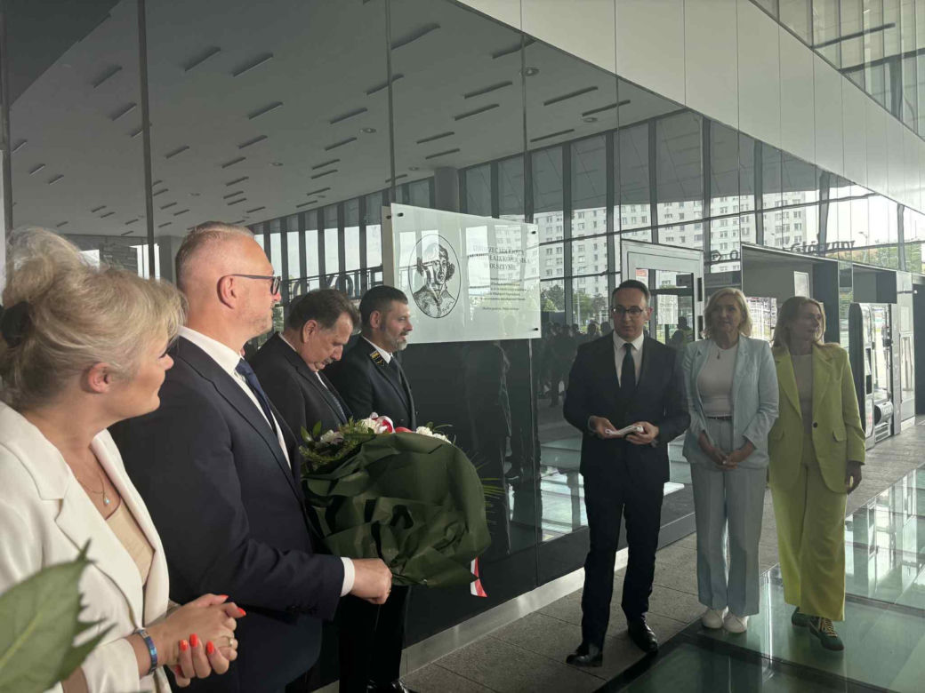 Dworzec Olsztyn Główny ma patrona. Żaden obiekt kolejowy w Polsce nie nosi takiego imienia