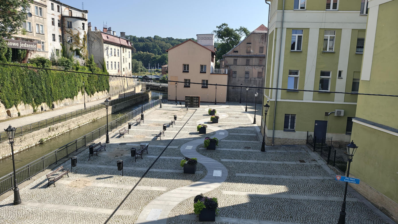 Dolnośląska Wenecja zachwyca. To miasto ma klimat jak we Włoszech