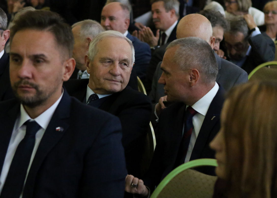  Kwaśniewski i Komorowski zwołali konferencję z liderami opozycji 