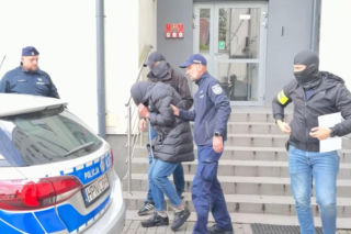 Dzielnicowy st. asp. Bartłomiej Pipka to prawdziwy rekordzista w zatrzymywaniu osób ukrywających się przed wymiarem sprawiedliwości