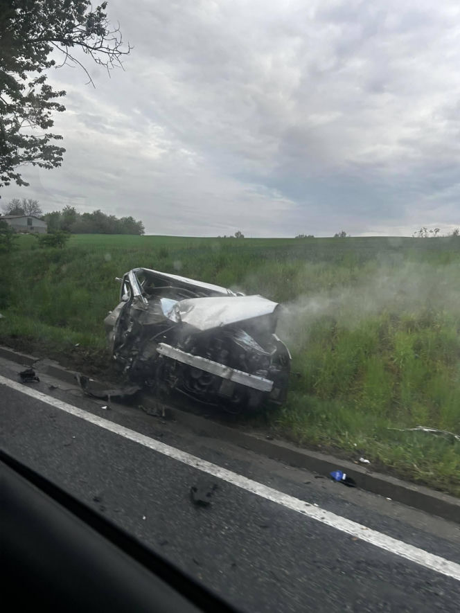 Dwie osoby zginęły w tragicznym wypadku! Droga krajowa zablokowana