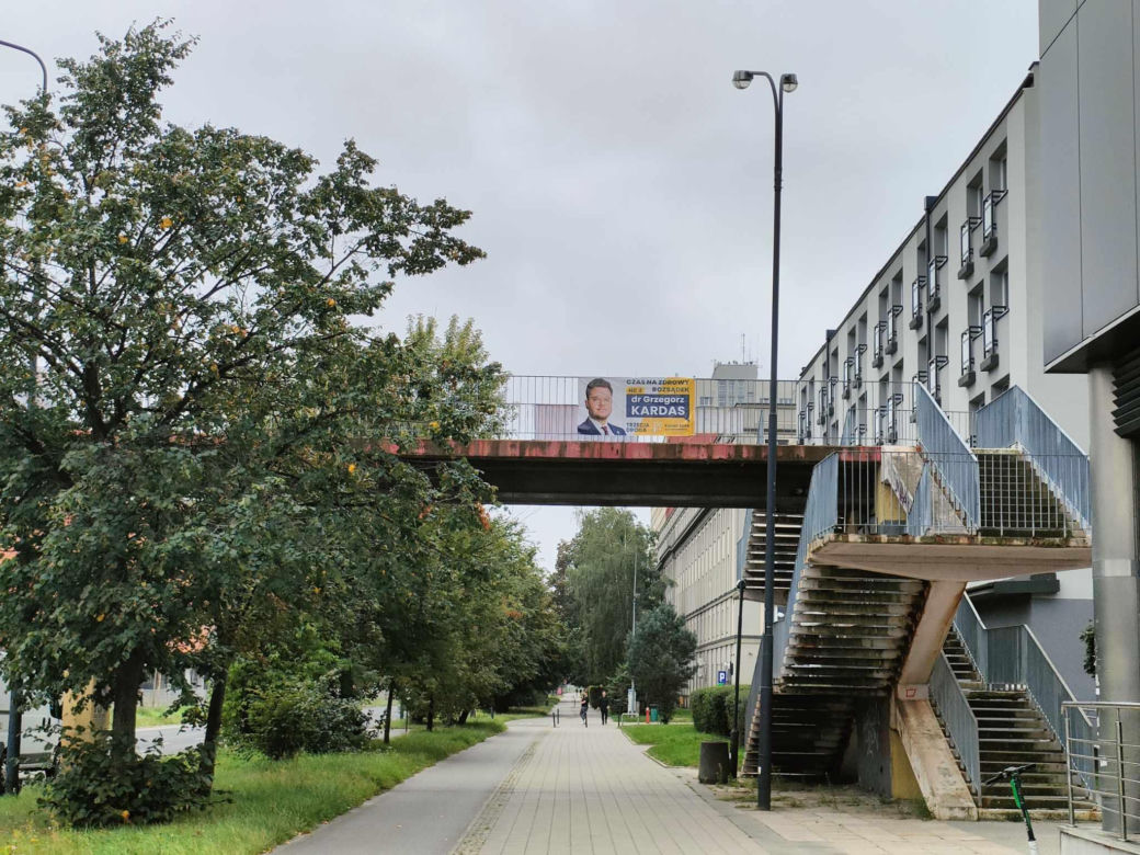 Łódź tonie w plakatach wyborczych. Kto jest odpowiedzialny za ich późniejsze usunięcie?