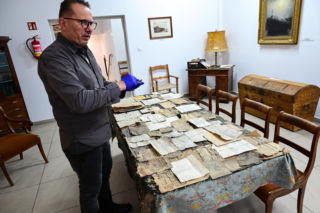 Dokumenty przeleżały na strychu prawie 100 lat