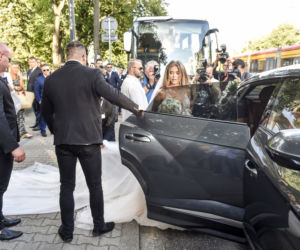 Królikowski i Opozda przyjechali na ślub zjawiskowym Lamborghini