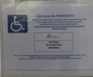 Kuriozum na Ochocie. Niepełnosprawni wykluczeni, PKP rozkłada ręce