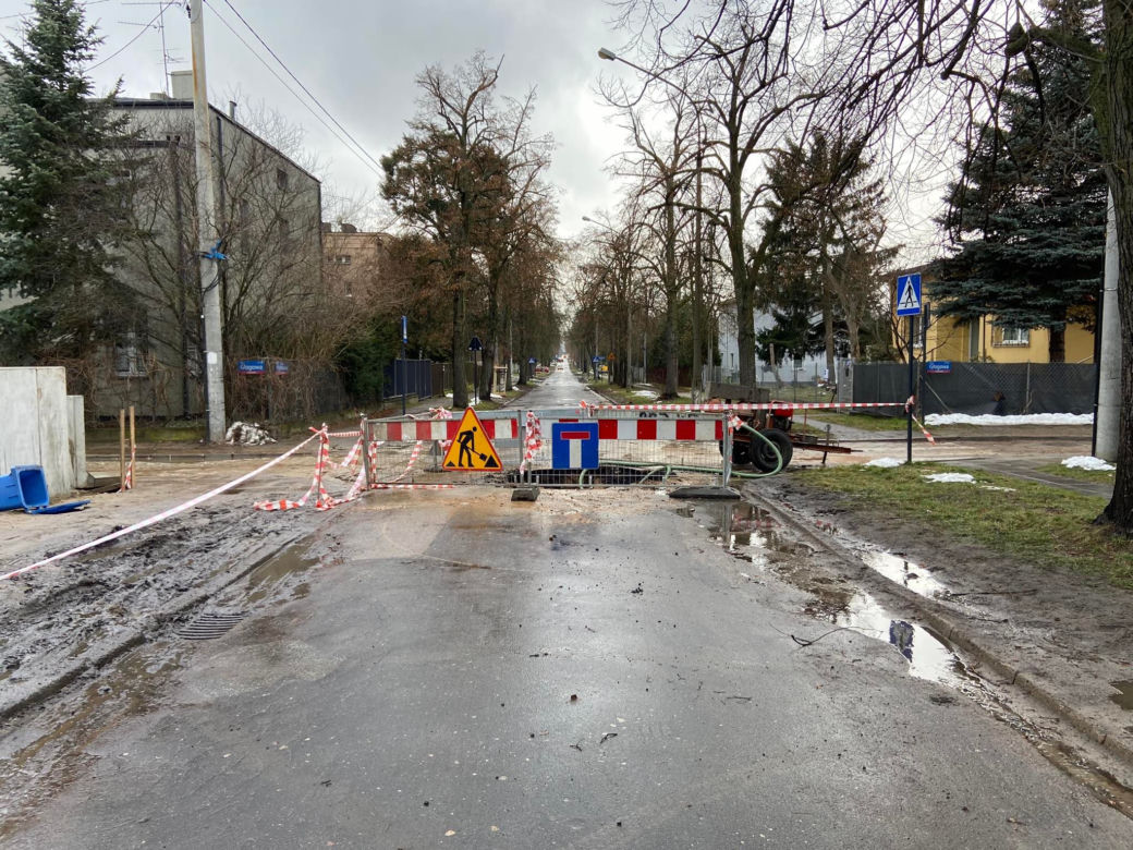 Dziury urywające zawieszenie i źle łatane jezdnie. Łodzianie są załamani stanem dróg w mieście