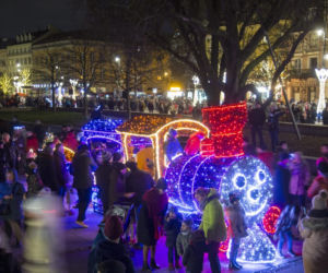 Świąteczne iluminacje w Warszawie