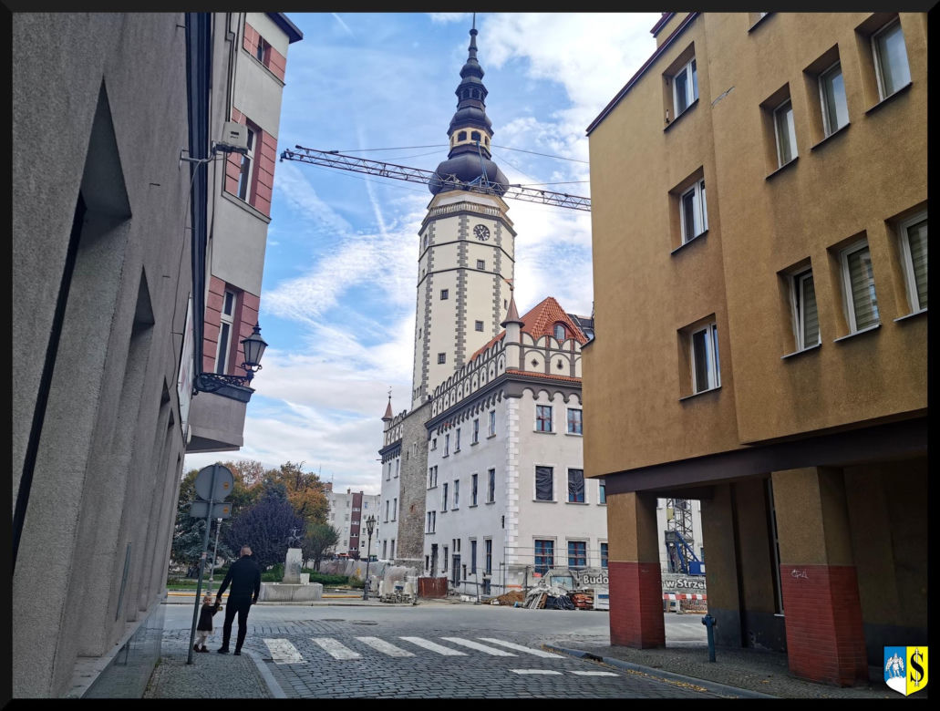 Ratusz w Strzelinie odbudowany w starym stylu. Na ten wygląd czekał prawie 80 lat