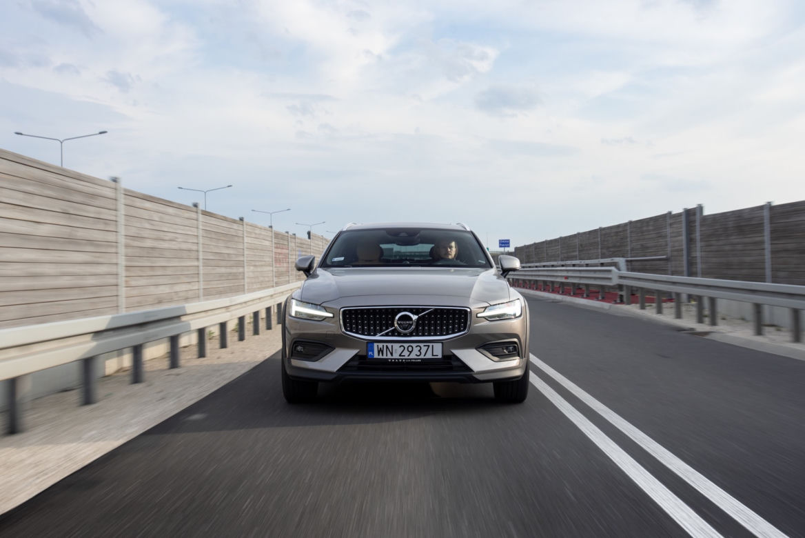 Volvo V60 D4 AWD Cross Country Pro