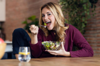 Tak jedzą najzdrowsi Polacy. Wystarczy spojrzeć na proporcje na talerzu