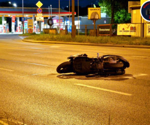 Śmiertelny wypadek na Radzymińskiej. Motocyklista nie miał szans na przeżycie