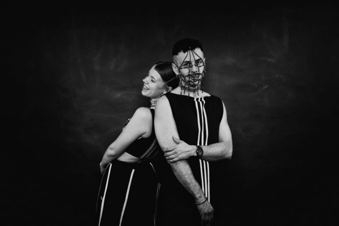 Sw@da x Niczos - Muzyka Popularna