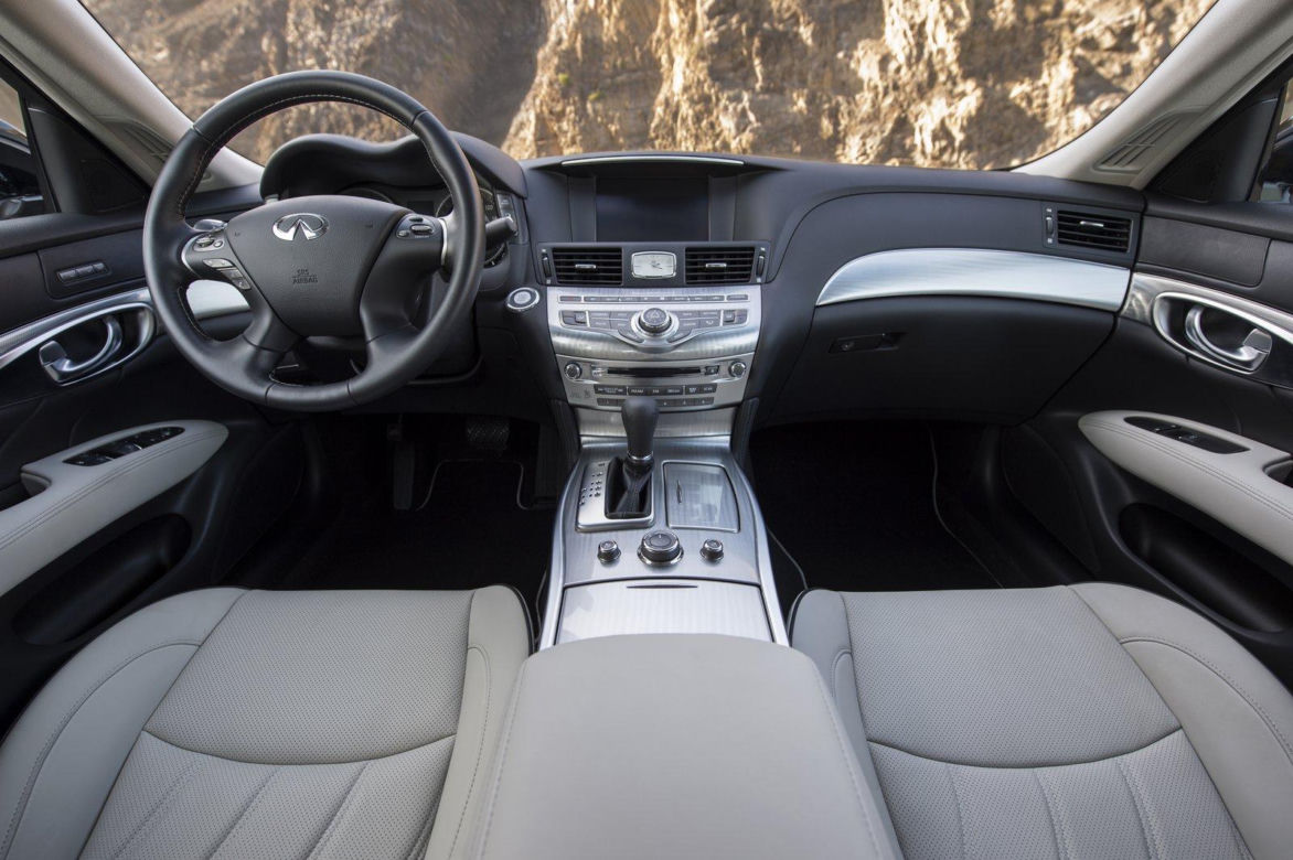 Infiniti Q70 Premium Select Edition