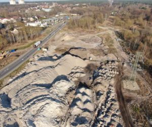 Na wyspie Uznam maszyna Wyspiarka przebiła się już przez ścianę czołową w szybie startowym i układa kolejne pierścienie tunelu