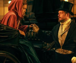 Nowe ujęcia z Lalki Netfliksa