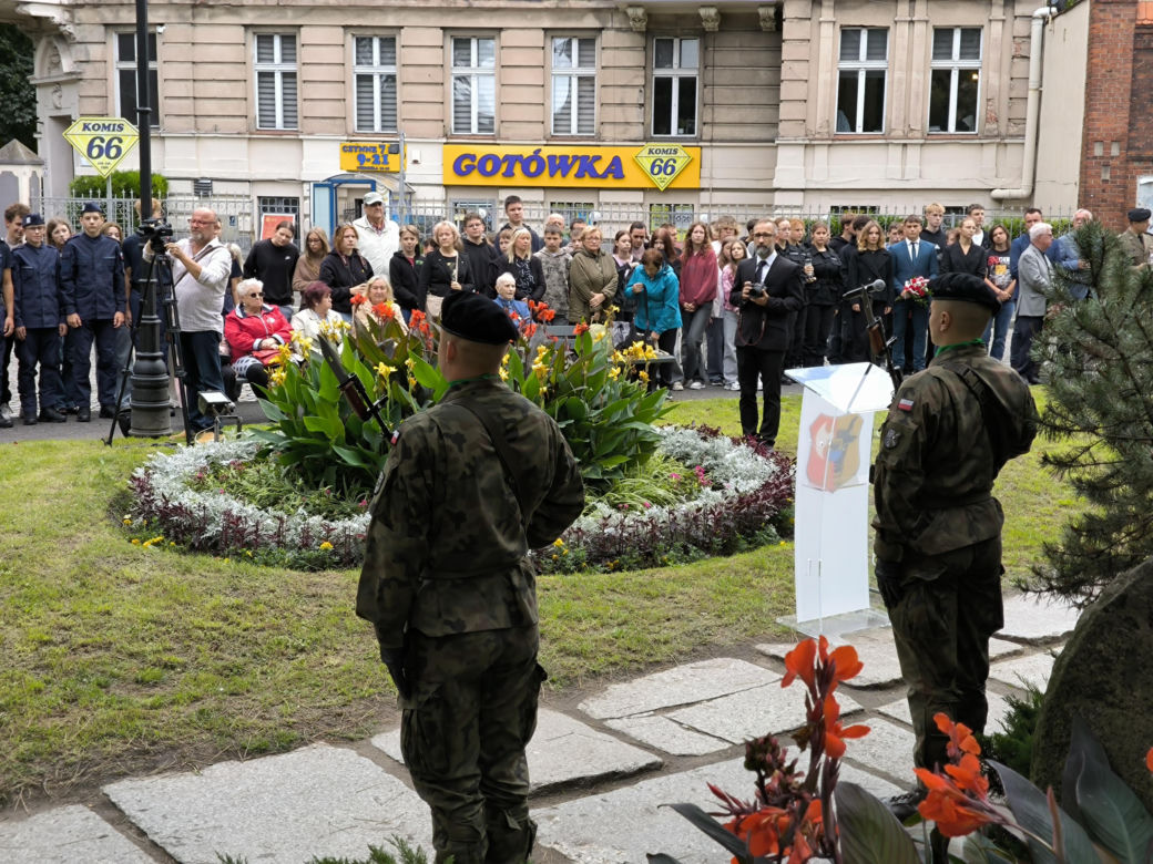 Obchody 17 września w Lesznie