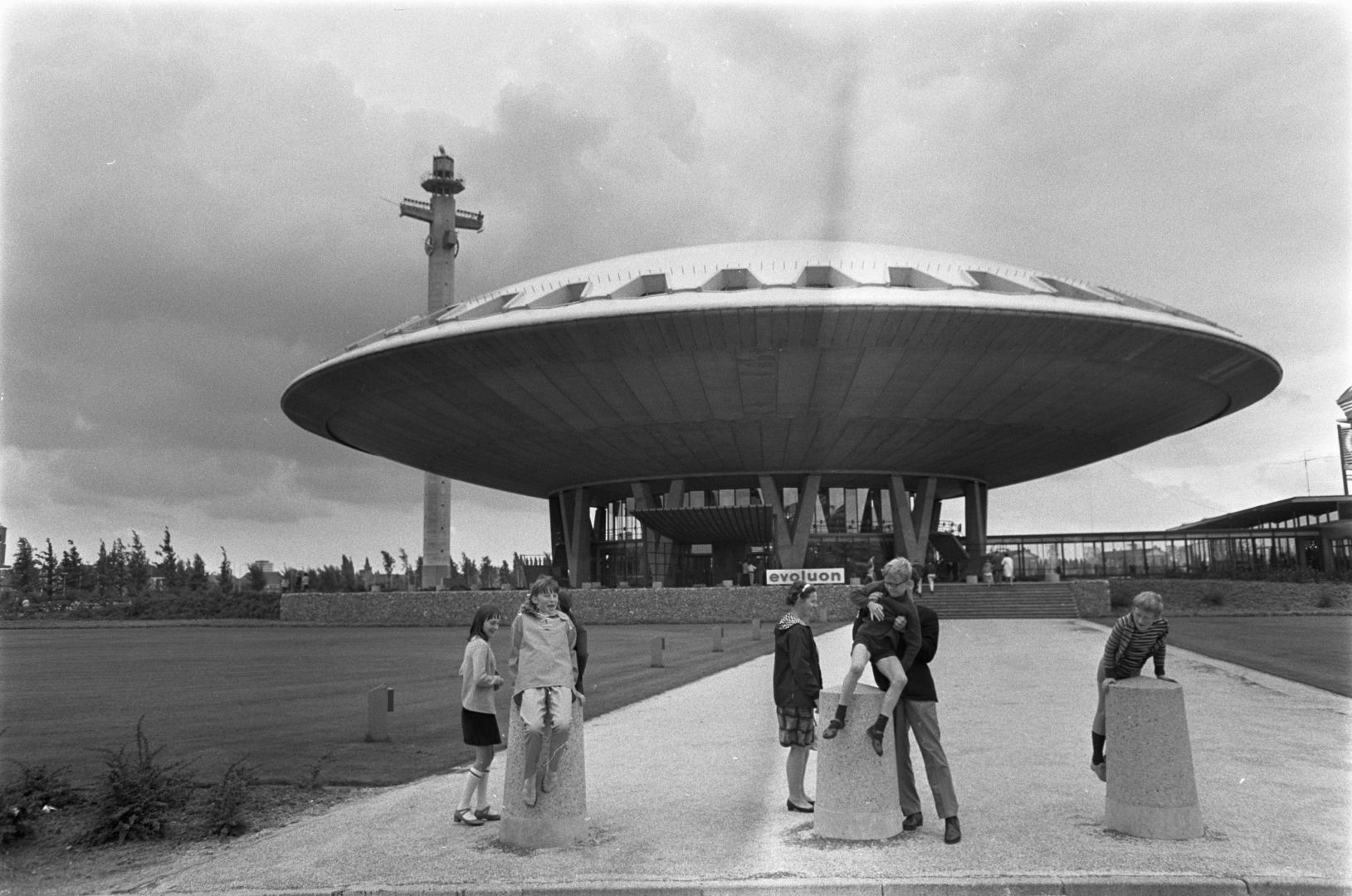 Evoluon w Eindhoven