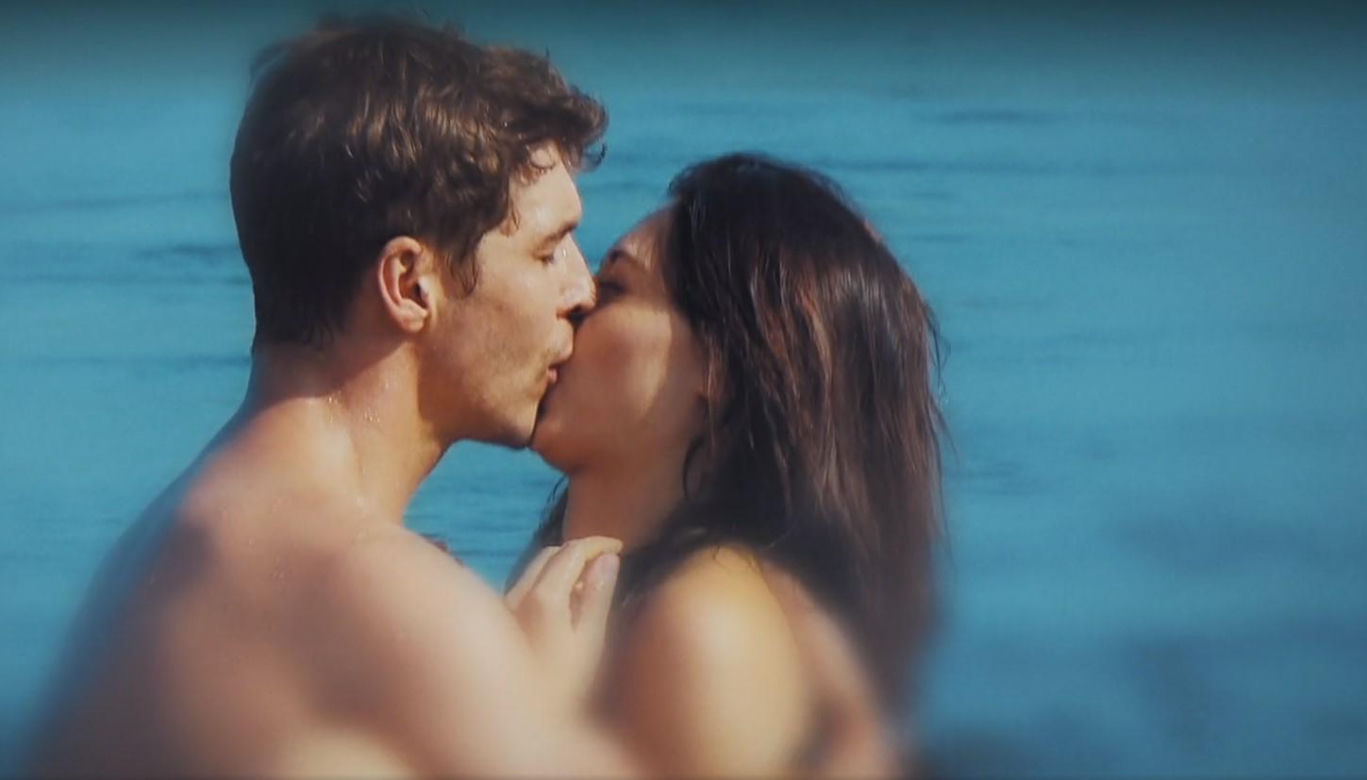M jak miłość. Marcin (Mikołaj Roznerski), Iza (Adriana Kalska)