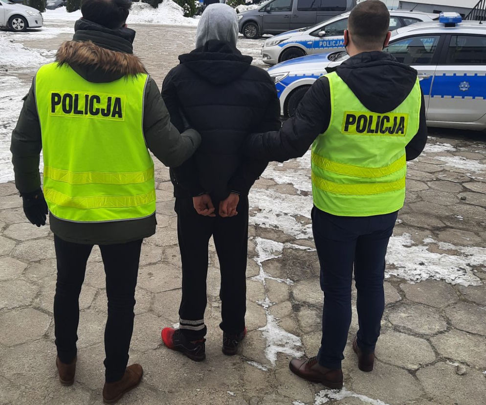 Razem pili, a potem swojego kolegę pobili i okradli. Zarzuty dla dwóch młodych bełchatowian