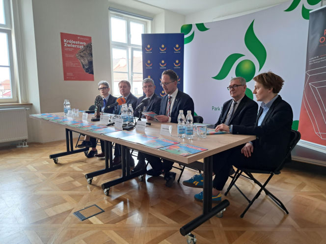 Akcja edukacyjna "Czerwony Kapturek w Krainie OZE"