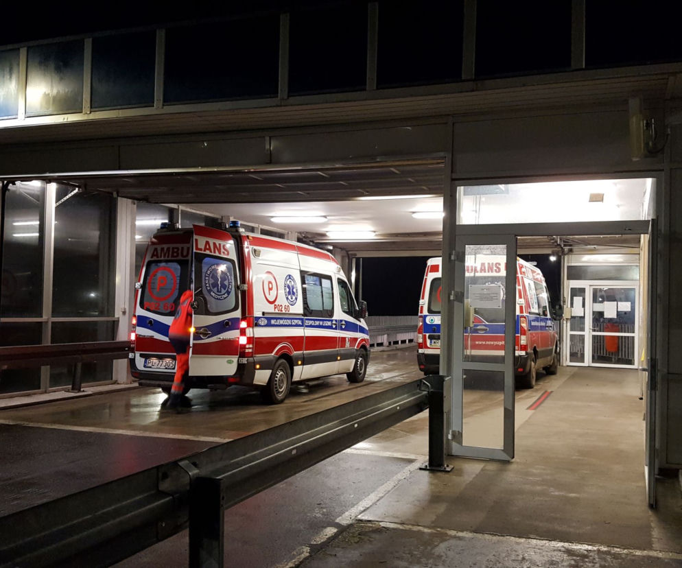 ​Problemy z obsadą karetek w szpitalu w Lesznie - ratownicy na L4