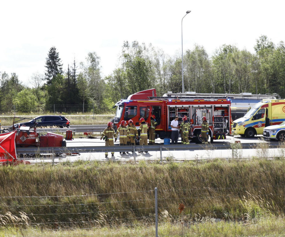 Ciężarówka staranowała pracowników na A1. Właściciel firmy zabiera głos