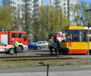 Samochód zderzył się z tramwajem na Puławskiej