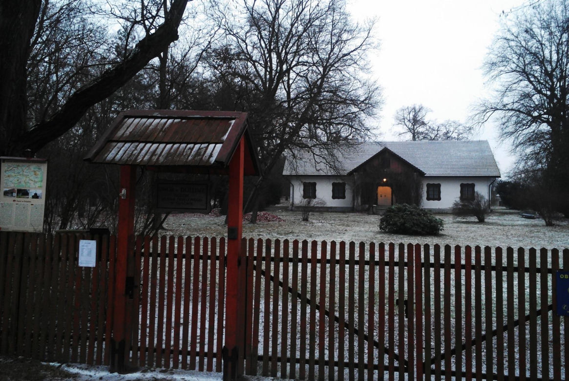 To najpiękniejszy dwór w Małopolsce według AI. Miejscowi mówią, że mieszkają w nim duchy powstańców