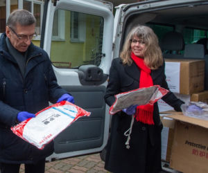 Dostawa środków ochronnych z partnerskiego miasta Weifang