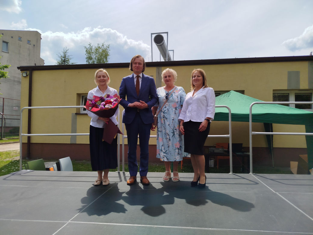 Przez lata ŚDS w Siedlcach działał w dwóch lokalizacjach, teraz już oficjalnie funkcjonuje w jednym miejscu, w budynkach dostosowanych do potrzeb osób z niepełnosprawnościami. 