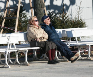 Stefan Friedmann z żoną na spacerze