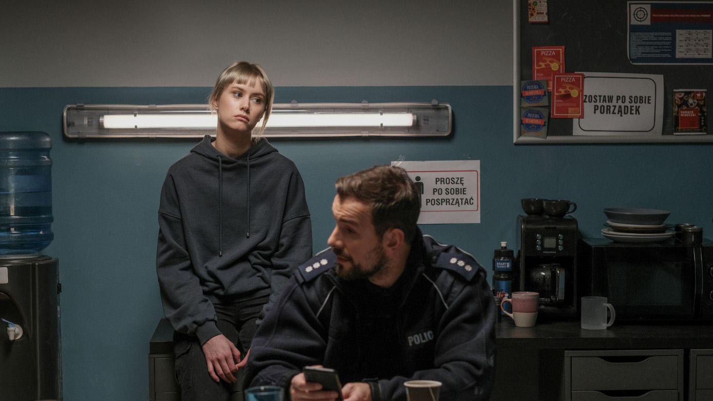 Barwy szczęścia odc. 3379. Marcin Kodur (Oskar Stoczyński), Daria Michalak (Natalia Szczypka)