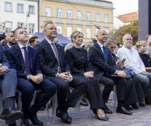Narodowe czytanie z Karolem i Martą Nawrockimi