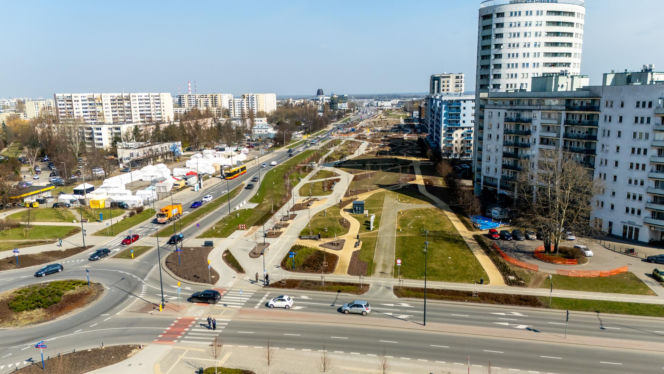Park nad Południową Obwodnicą Warszawy w marcu 2026 r.