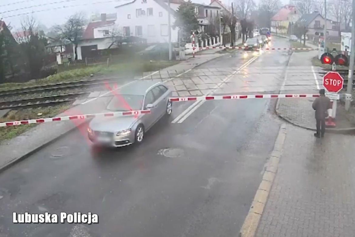 Audi utknęło między rogatkami