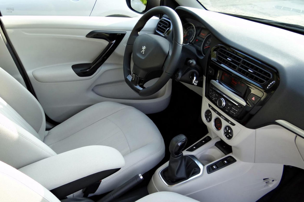 Peugeot 301