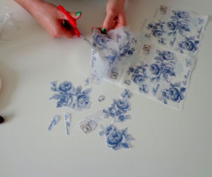 Jak zrobić dekoracyjną skrzyneczkę na wino metodą decoupage?
