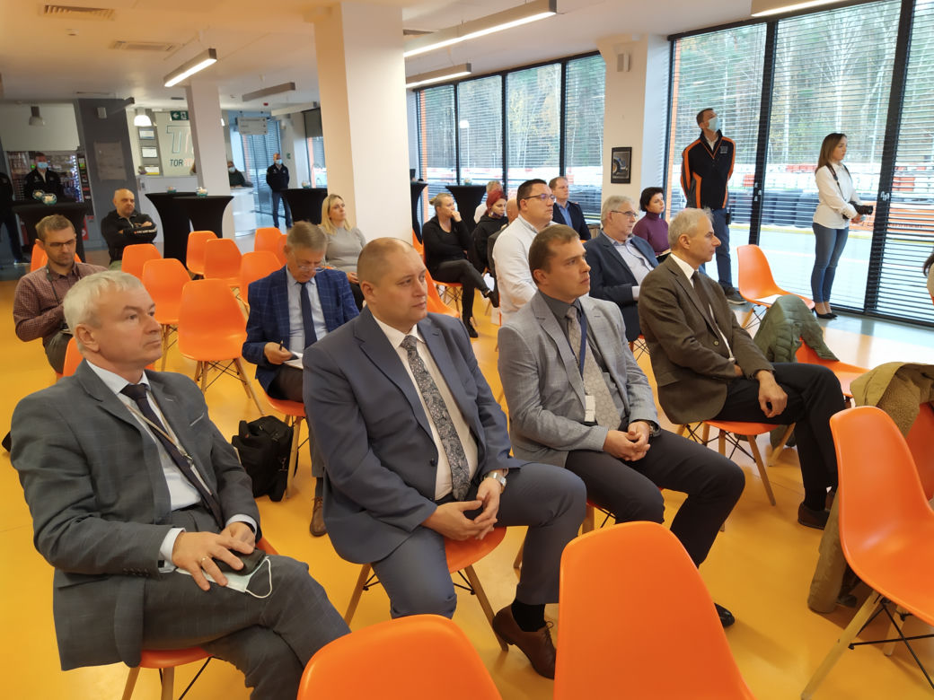 Ruszają szkolenia dla kierowców 2021 na Torze Modlin