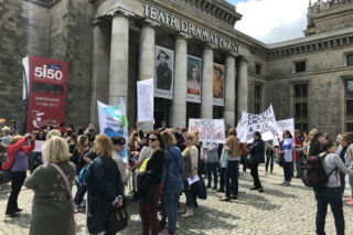 Nie upychać dzieci w żłobkach! Pracownicy żłobków protestowali w Warszawie