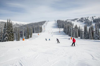 Bansko najtańsze narty w Europie. Co zaskakuje Polaków w tym bułgarskim kurorcie?