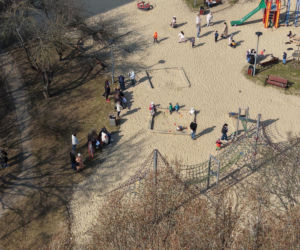 Ewakuacje szkół i przedszkoli w Warszawie. To zmasowana akcja? Znamy szczegóły