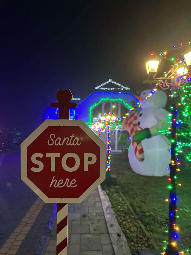 Magia Świąt w Świętokrzyskiem. Gdzie szukać najpiękniej oświetlonych domów? Rzepin i Pawłów skradły show!