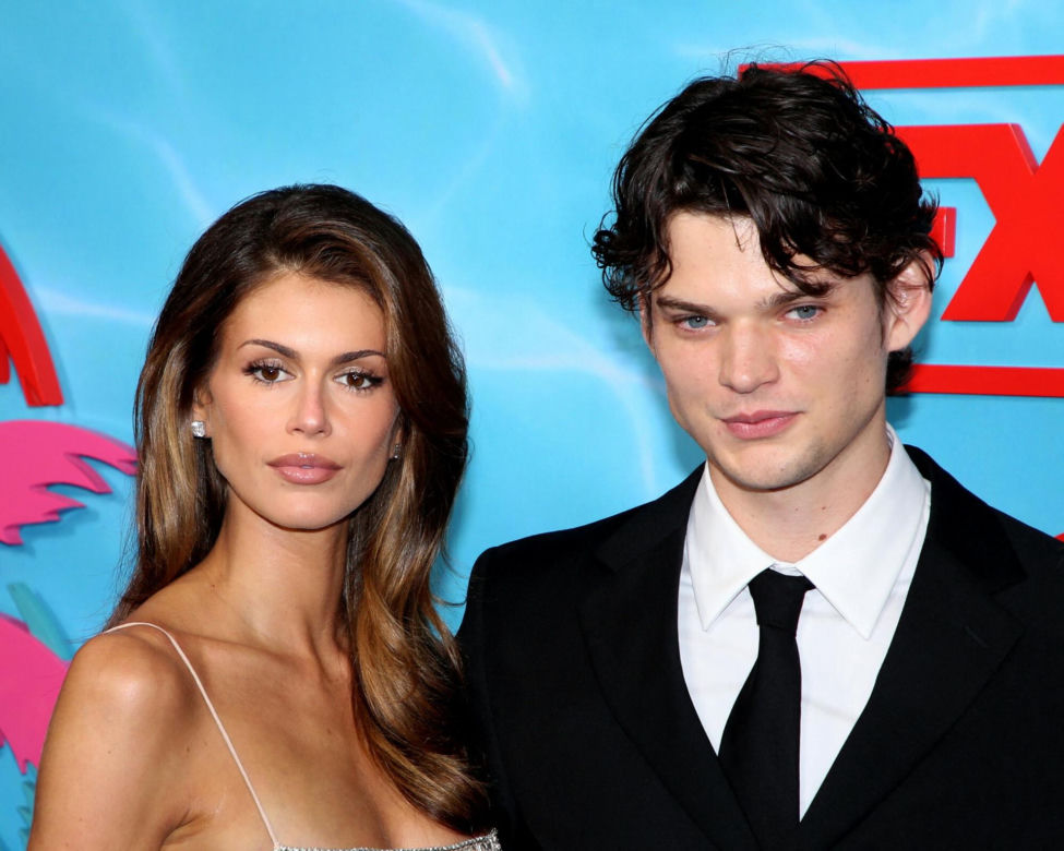 Kaia Gerber i Homer Gere razem na czerwonym dywanie. Lata temu tak oglądaliśmy ich rodziców